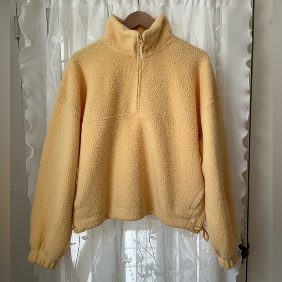 DSG Butter Yellow Fleece Pullover - Picture 2 of 8